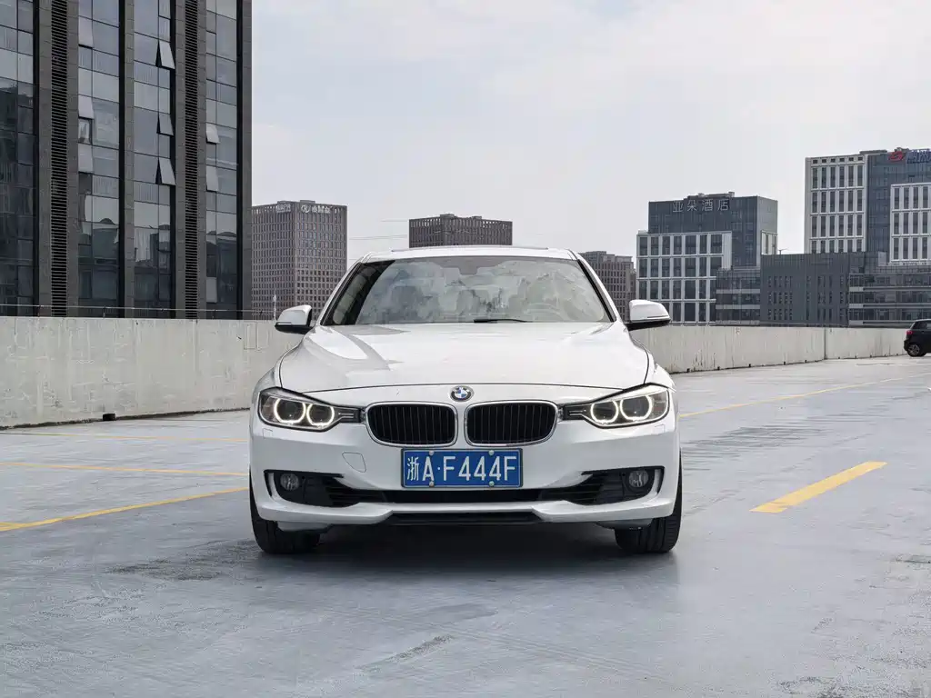 BMW 3 Series — миниатюра 2