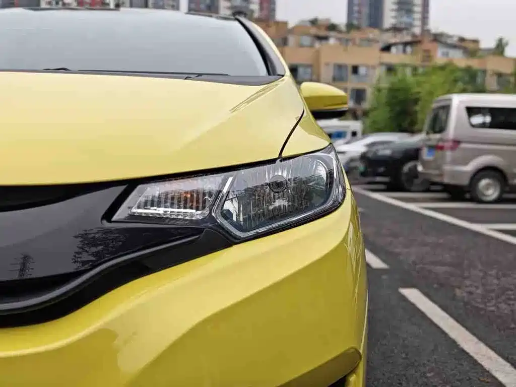 Honda Fit — миниатюра 7