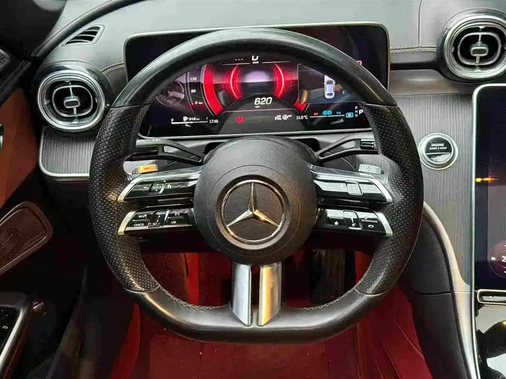 Mercedes-Benz C-Class — миниатюра 6