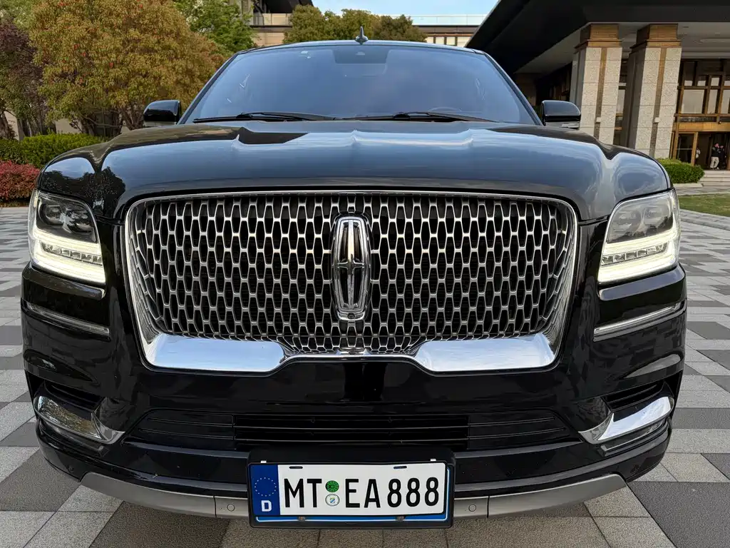 Lincoln Navigator 2018 3.5T V