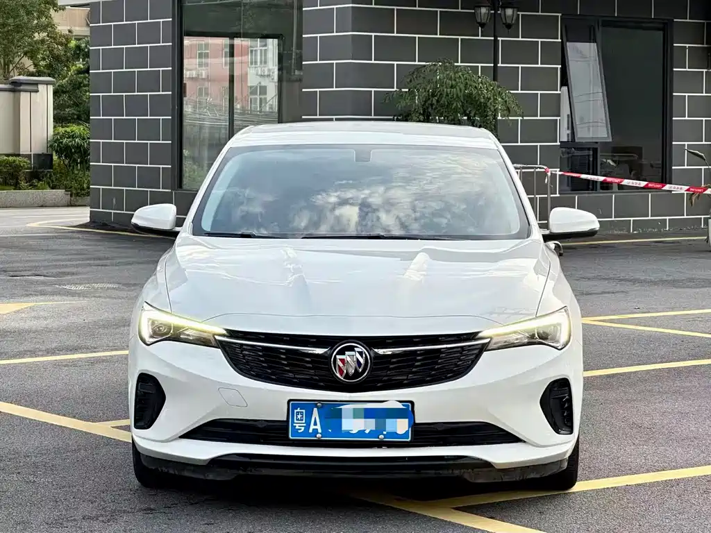 Buick Verano — миниатюра 2