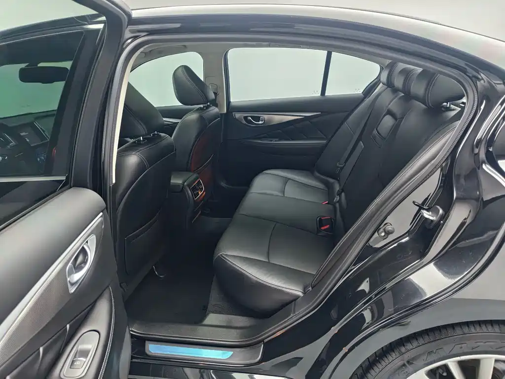 Infiniti Q50L — миниатюра 6