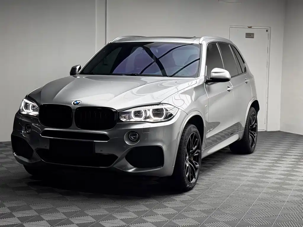 BMW X5 (Import)