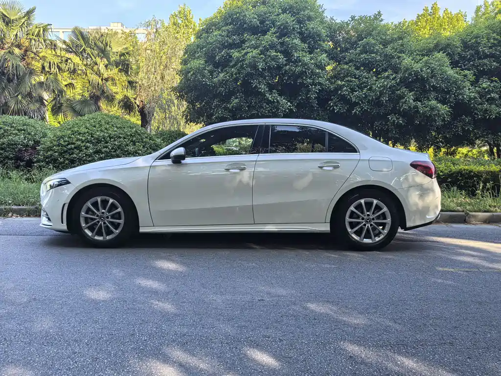Mercedes-Benz A-Class A 2020 A 200 L Sport