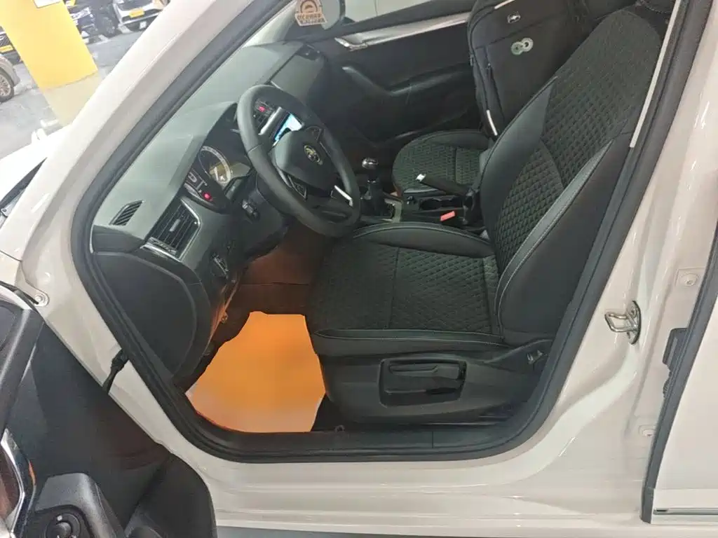 Skoda Octavia — миниатюра 15