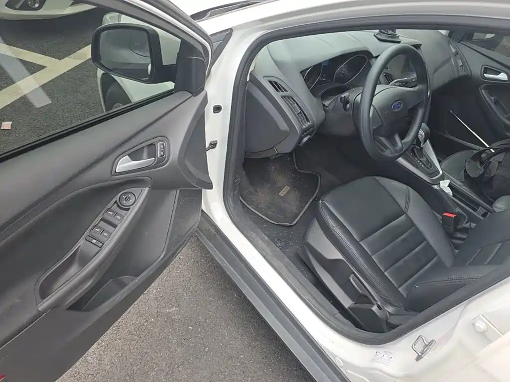 Ford Focus — миниатюра 16