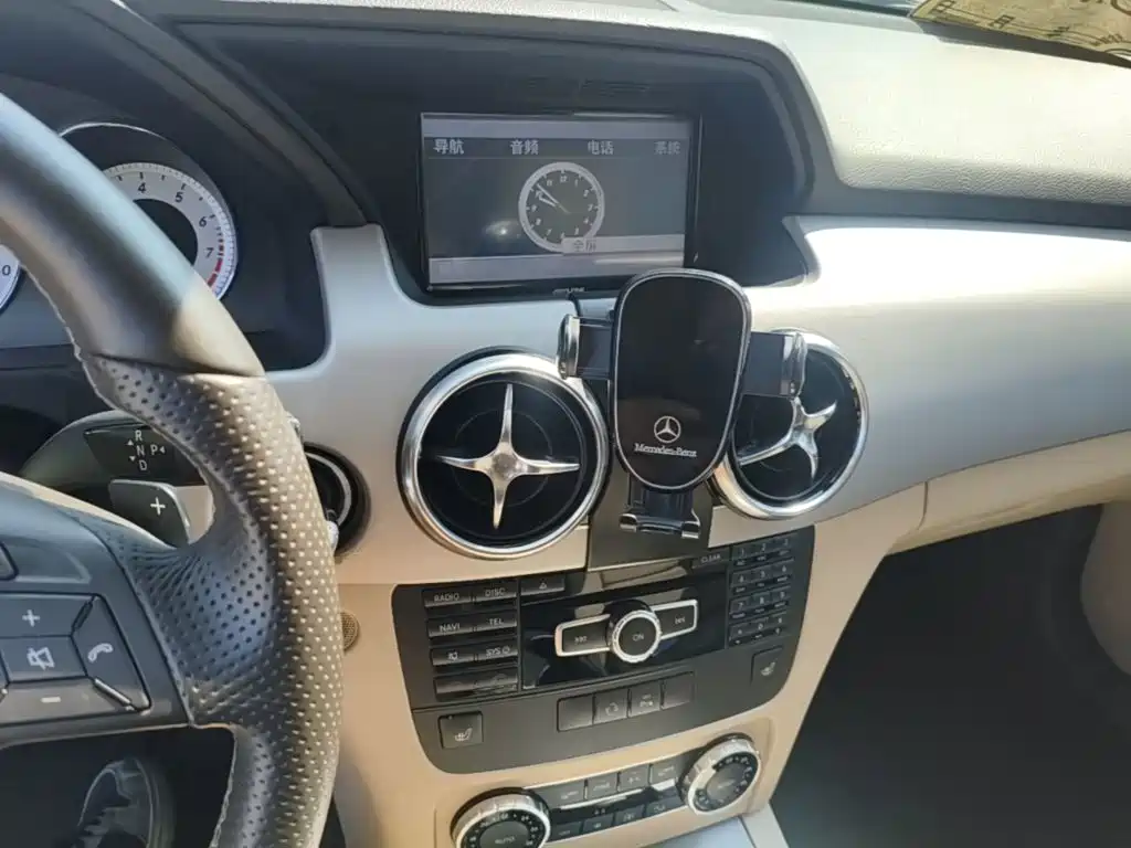 Mercedes-Benz GLK-Class — миниатюра 13