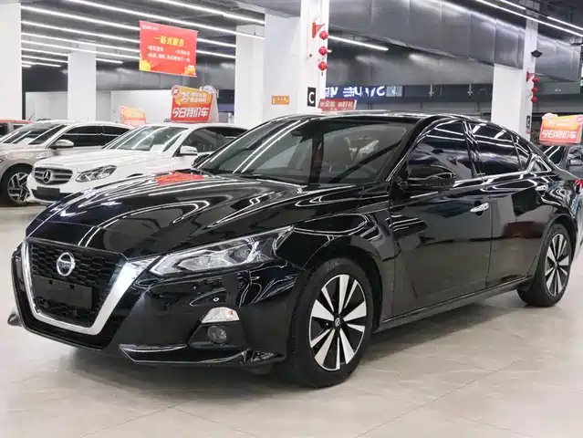 NISSAN TEANA