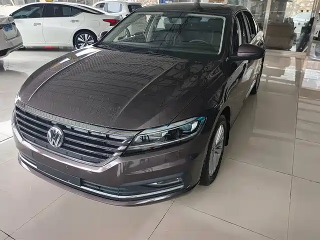 VOLKSWAGEN LAVIDA 2018