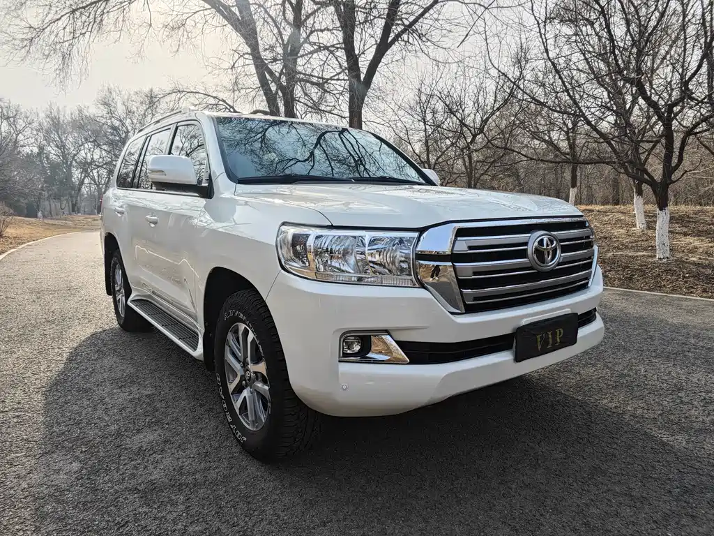 Toyota Land Cruiser 2016