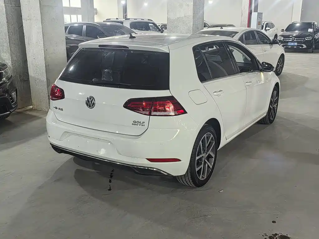 Volkswagen Golf — миниатюра 8