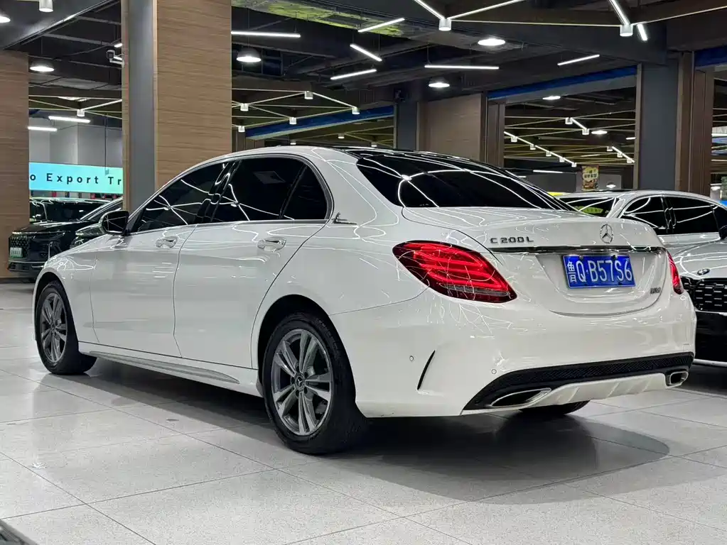 Mercedes-Benz C-Class — миниатюра 5