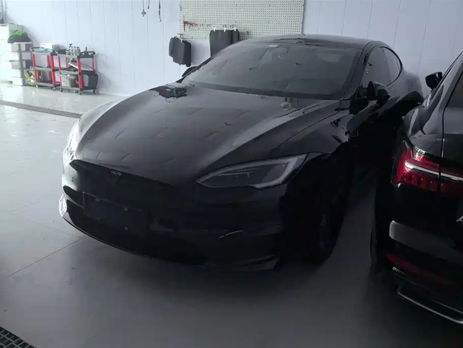 Tesla Model S 2023