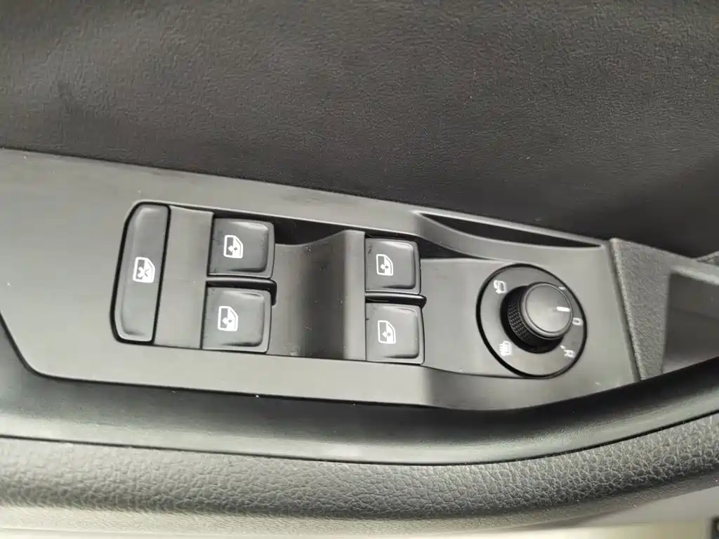 Skoda Superb — миниатюра 9