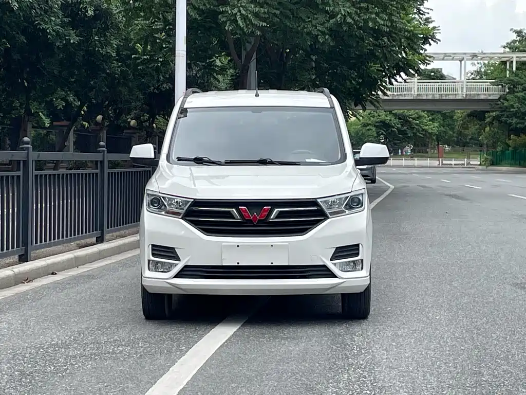 Wuling Hongguang — миниатюра 2