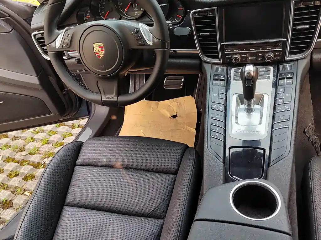 Porsche Panamera — миниатюра 4