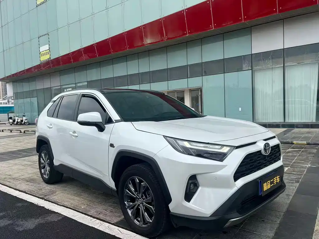 Toyota RAV4 — миниатюра 3