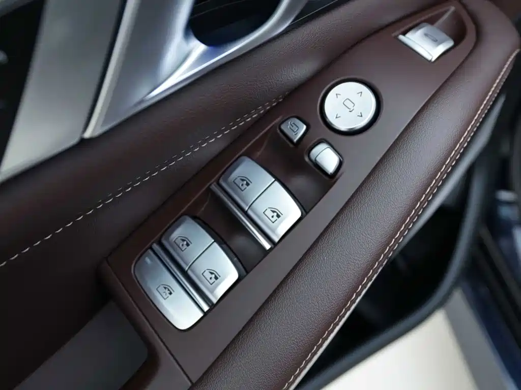 BMW X5 — миниатюра 14