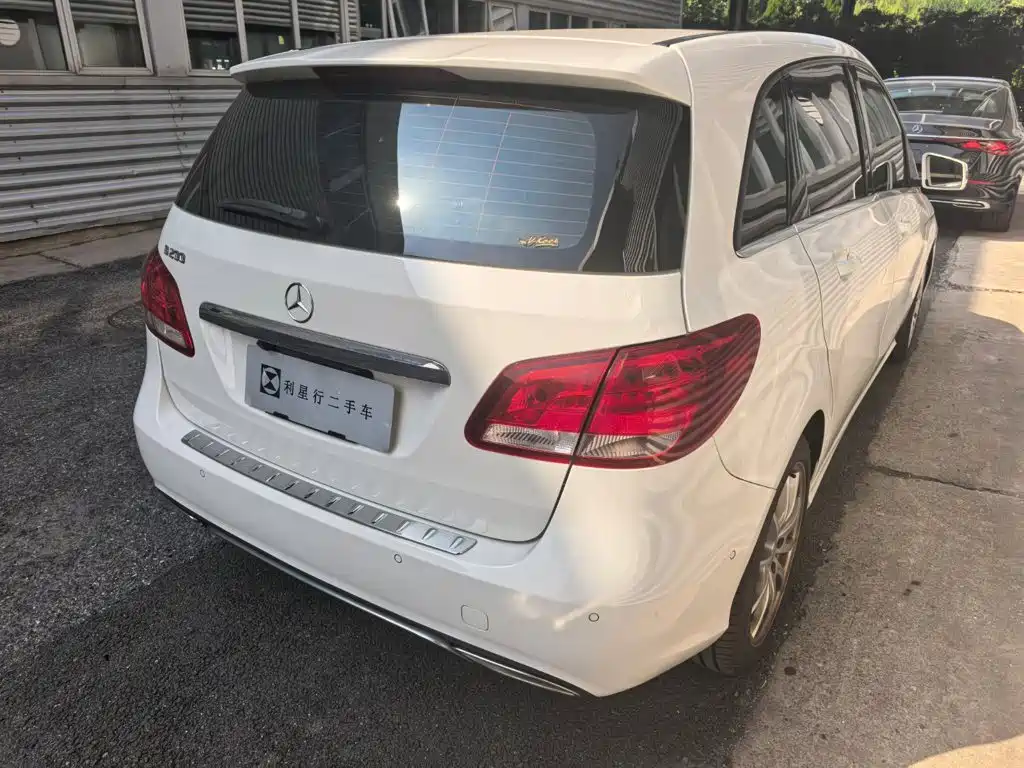 Mercedes-Benz B-Class — миниатюра 5