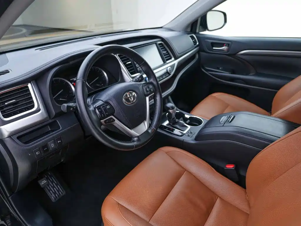 Toyota Highlander — миниатюра 12