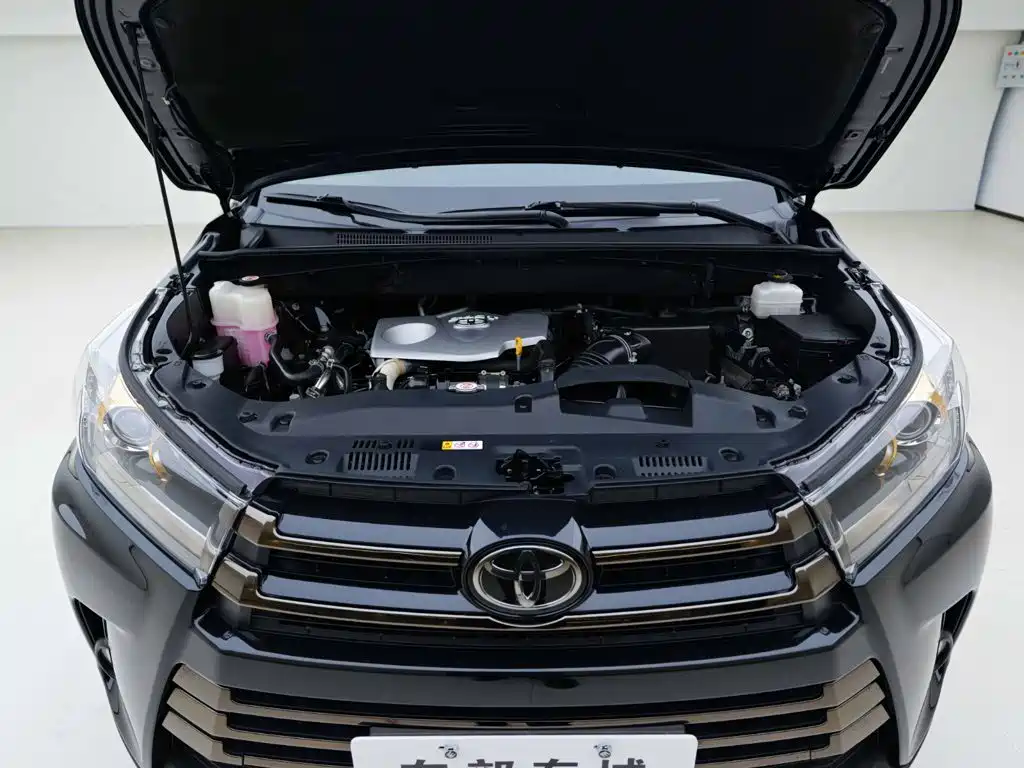 Toyota Highlander — миниатюра 8