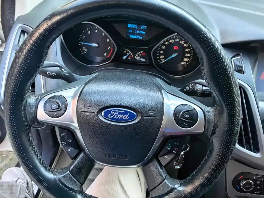 Ford Focus — миниатюра 14