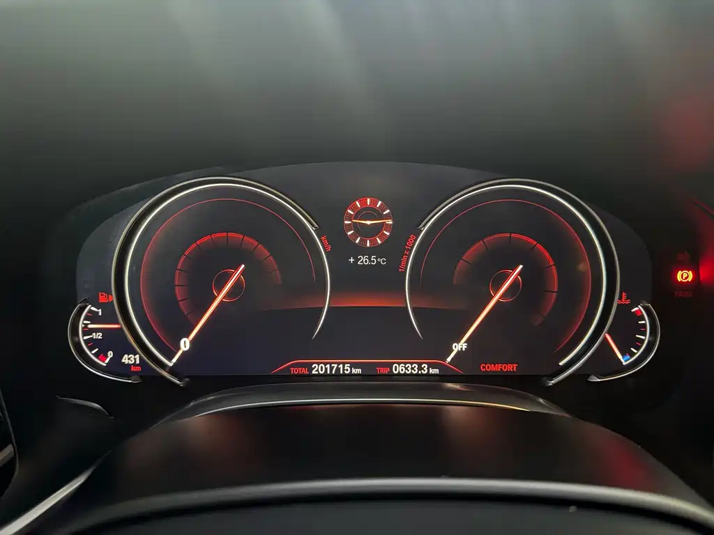 BMW 7 Series — миниатюра 13