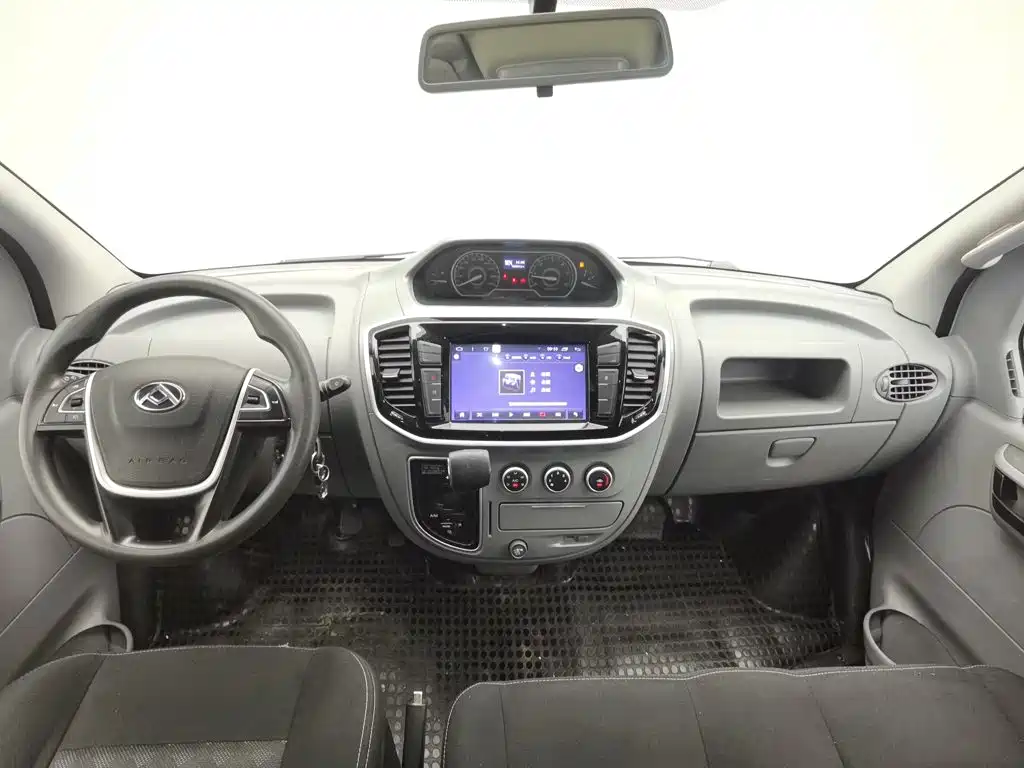 Maxus V80 — миниатюра 5