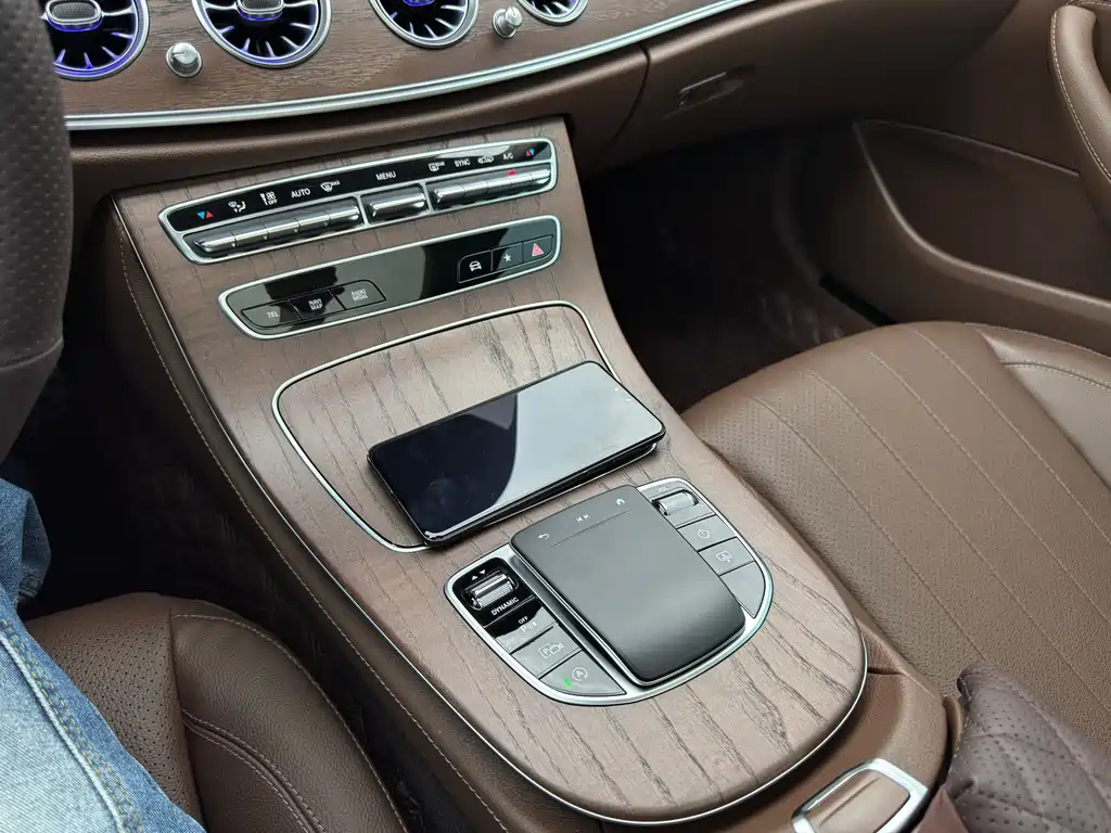Mercedes-Benz E-Class E 2022 E 300 L Luxury