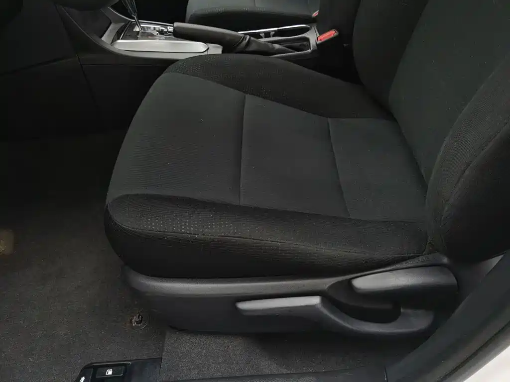 Toyota Corolla — миниатюра 20