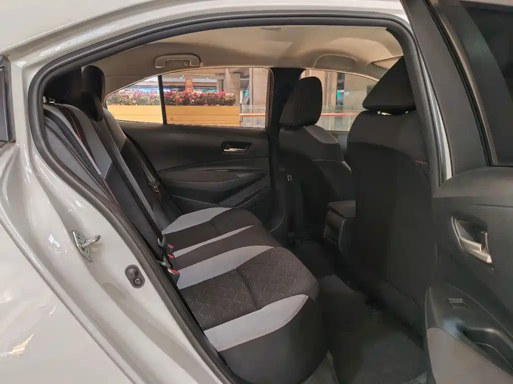 Toyota Corolla — миниатюра 8