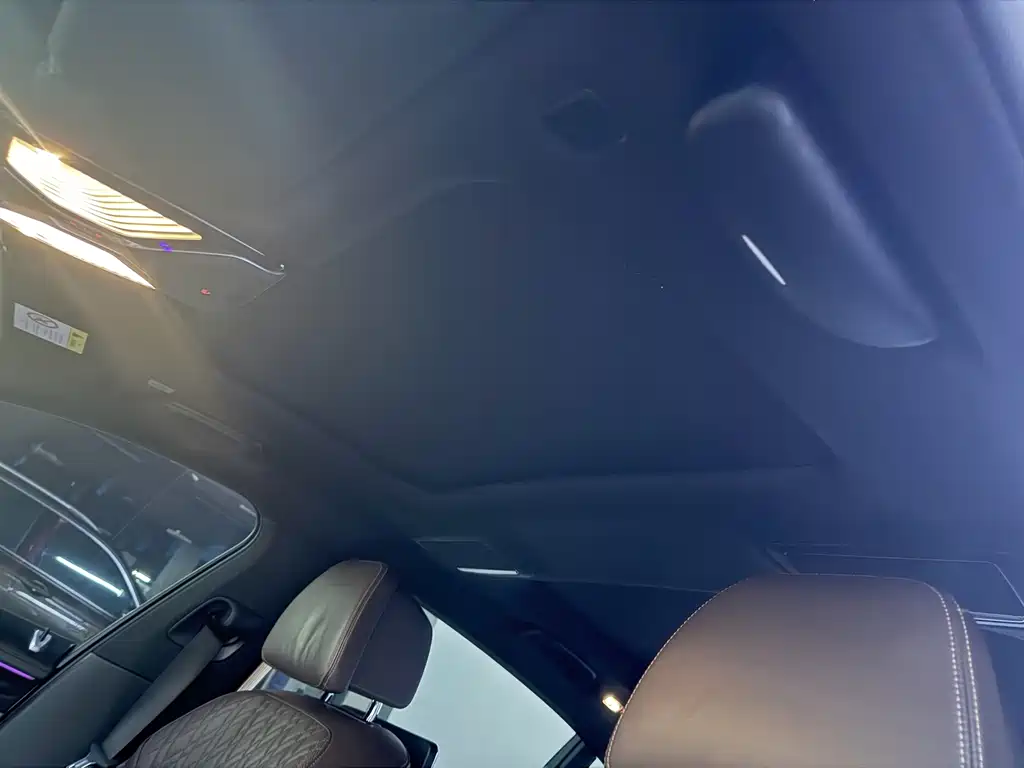 BMW 7 Series — миниатюра 16