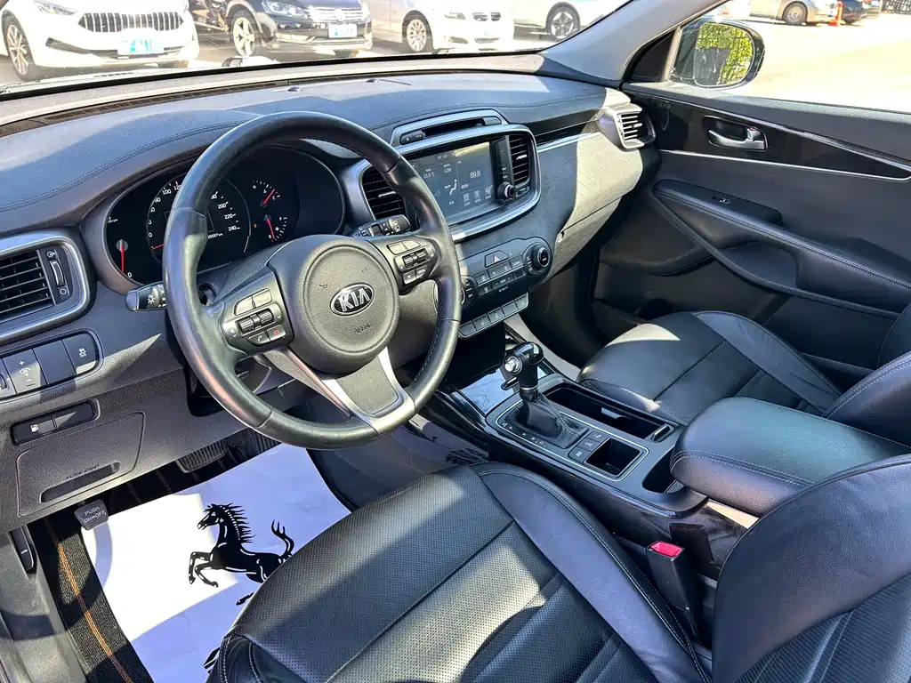 Kia Sorento — миниатюра 6