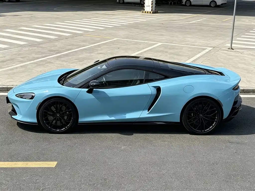 McLaren GT — миниатюра 3