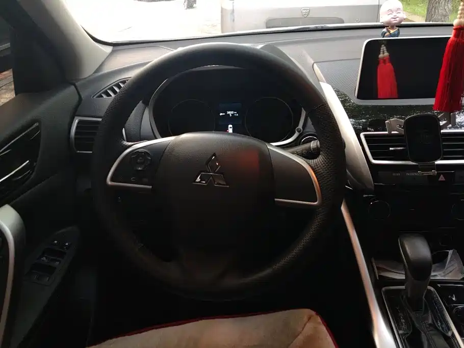 Mitsubishi Eclipse Cross — миниатюра 15