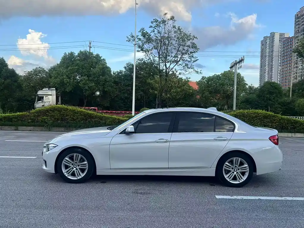 BMW 3 Series — миниатюра 5