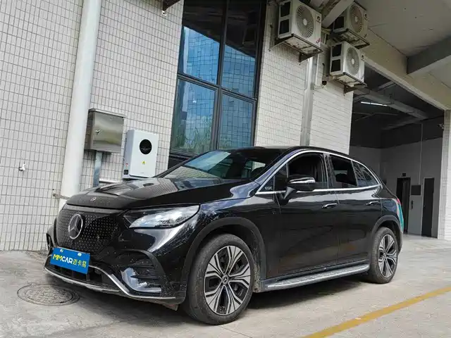 MERCEDES-BENZ  EQE SUV 2024