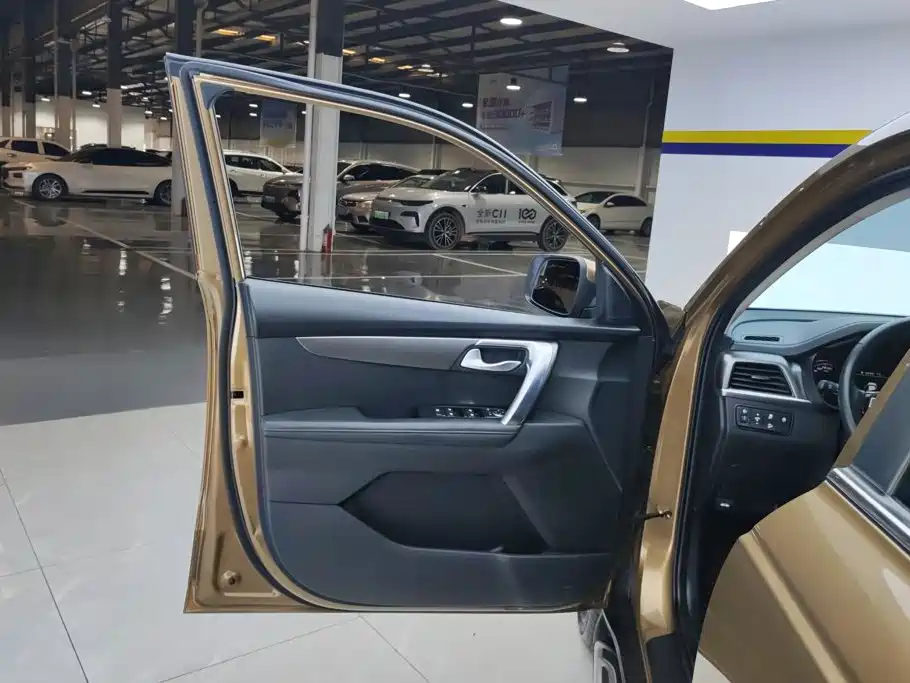 Kia Sportage — миниатюра 7