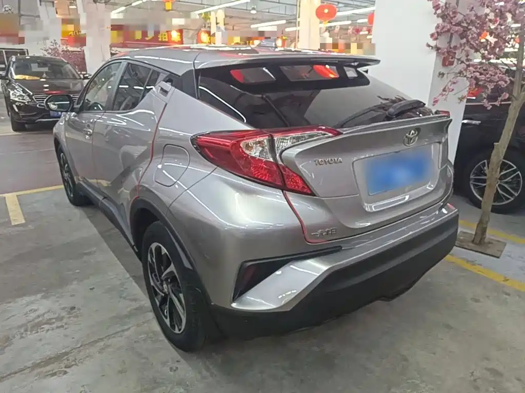 Toyota IZOA — миниатюра 5