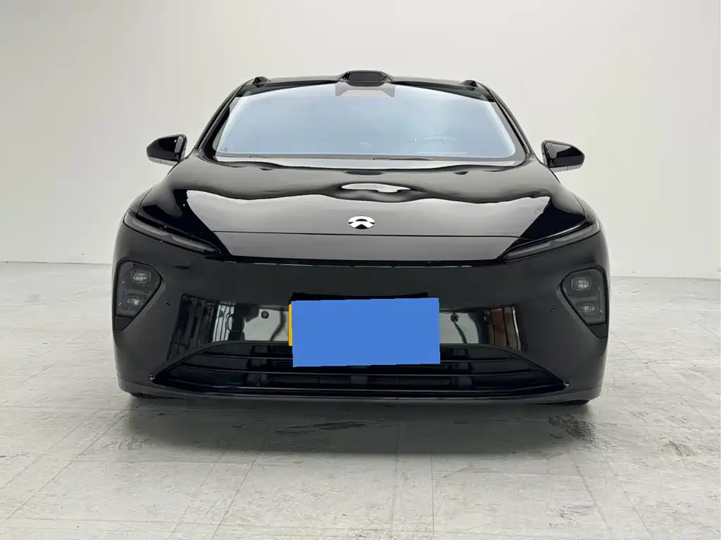 NIO ET7