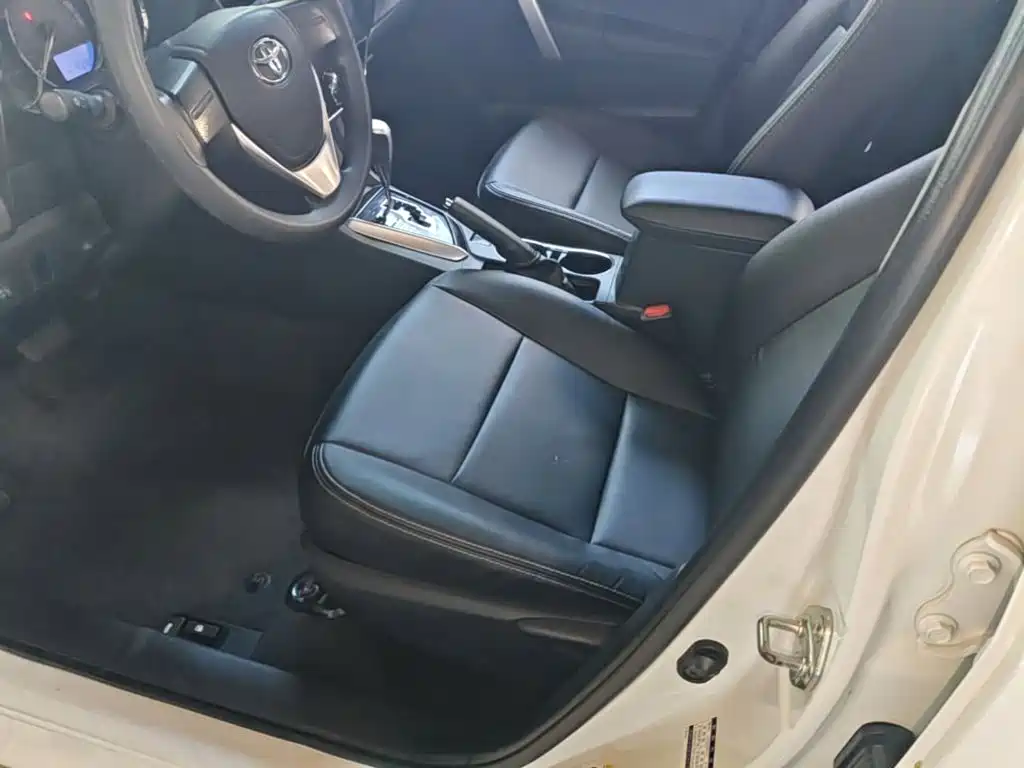 Toyota Corolla — миниатюра 15