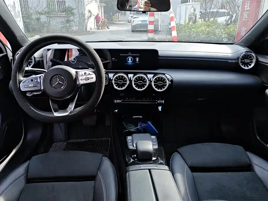 MERCEDES-BENZ A CLASS