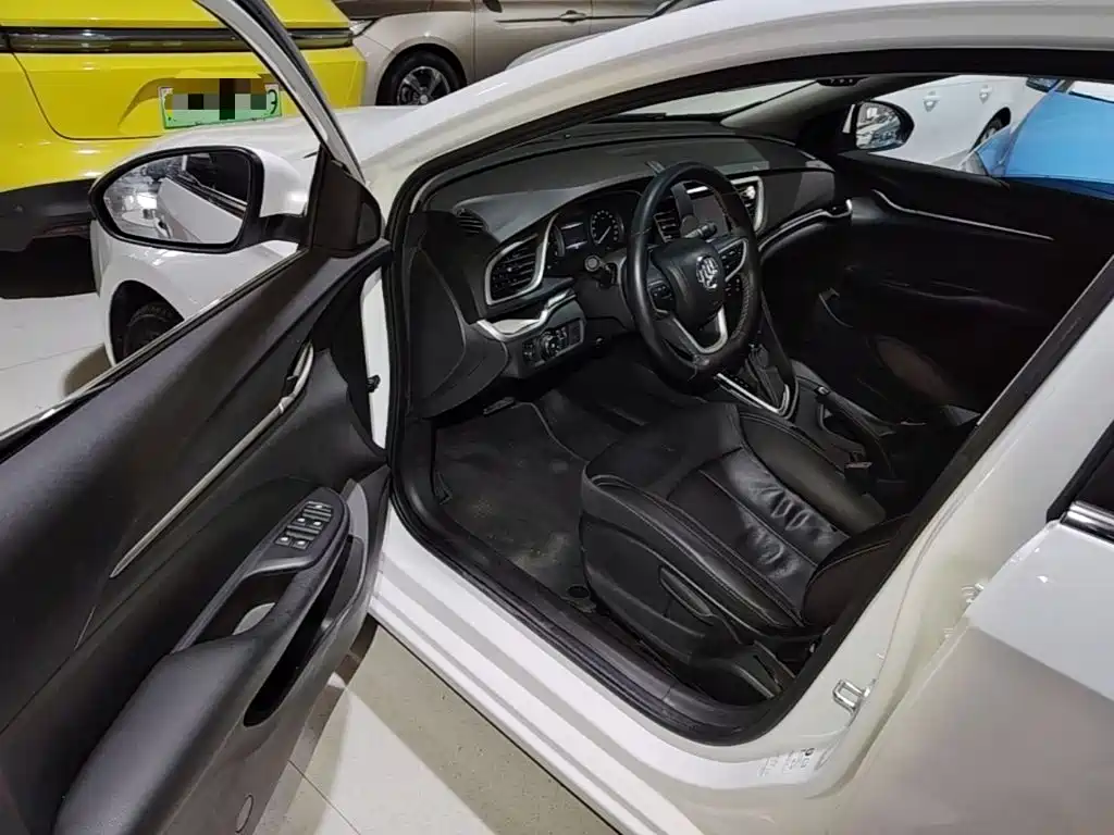Buick Excelle — миниатюра 16