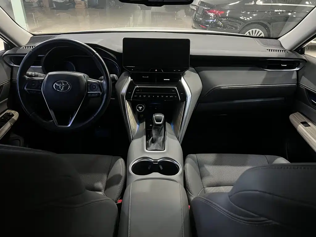 TOYOTA LING FANG HARRIER