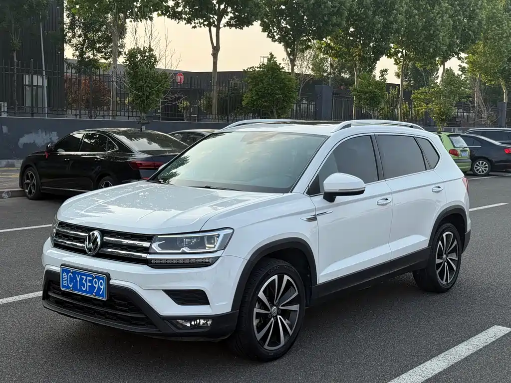 Volkswagen Tharu 2020
