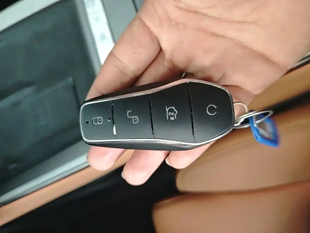 BYD Han L — миниатюра 9