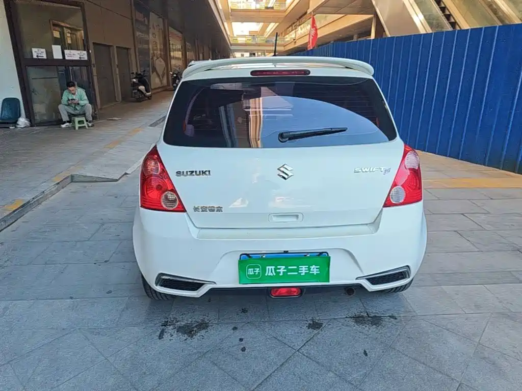 Suzuki Swift — миниатюра 6