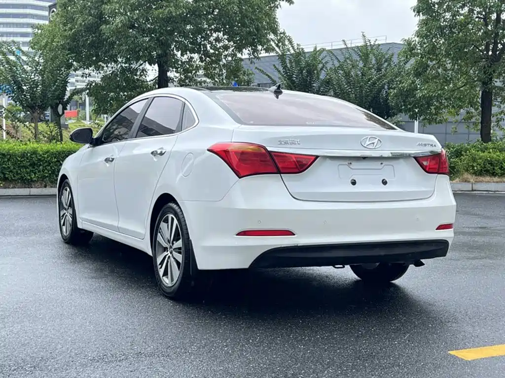 Hyundai Mistra — миниатюра 5