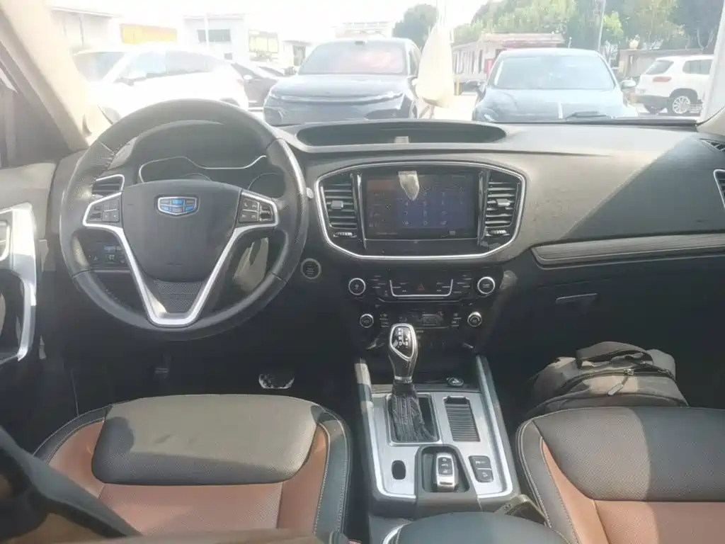 Geely Vision X6 — миниатюра 10