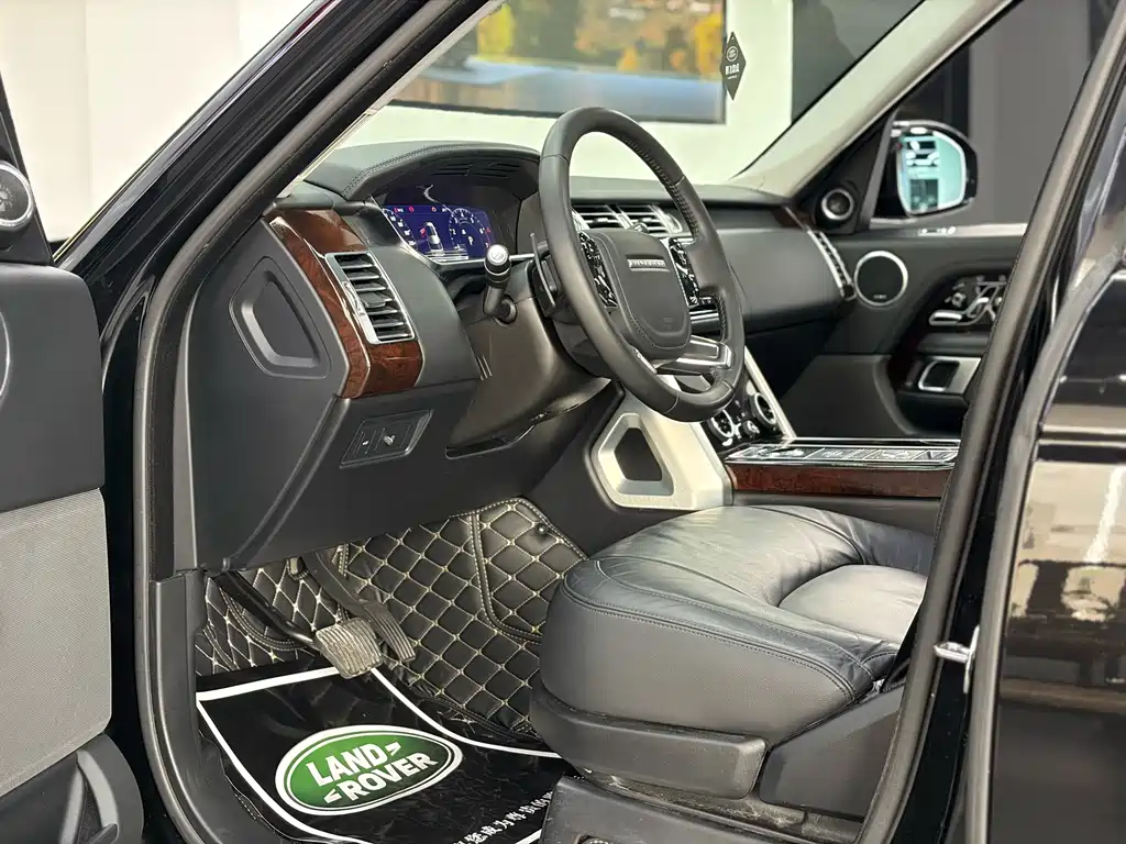 Land Rover Range Rover — миниатюра 6